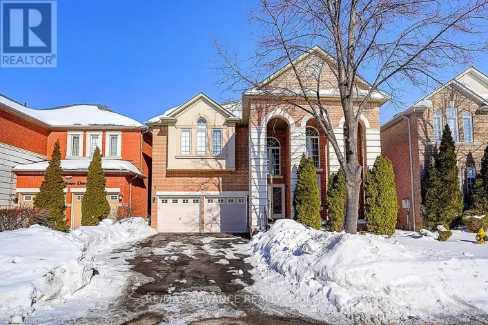 16 ST ETIENNE DRIVE, Vaughan