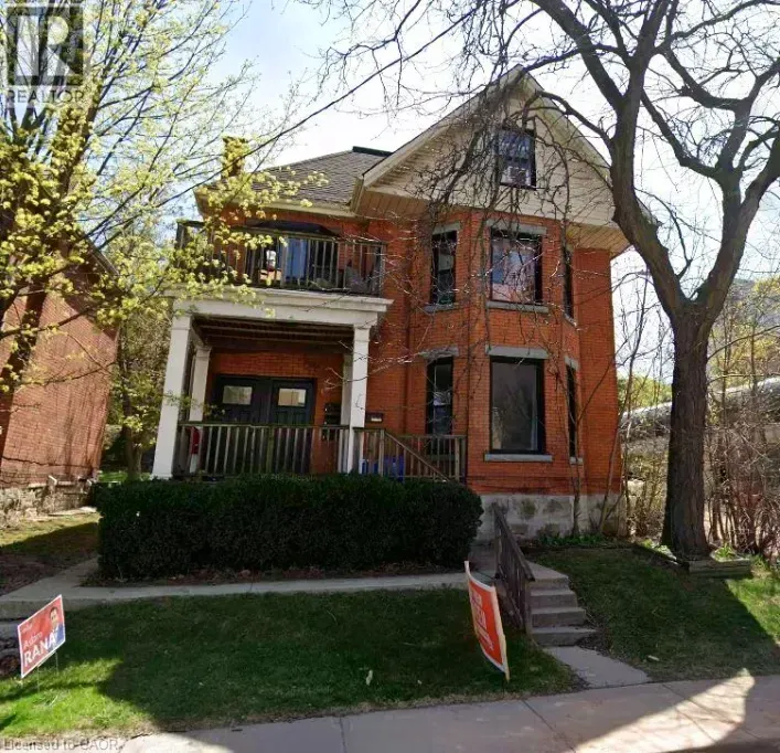 16 ST. JOSEPH'S Drive Unit# 3, Hamilton
