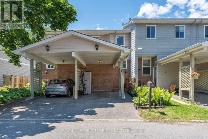 16 STAMFORD PRIVATE, Ottawa