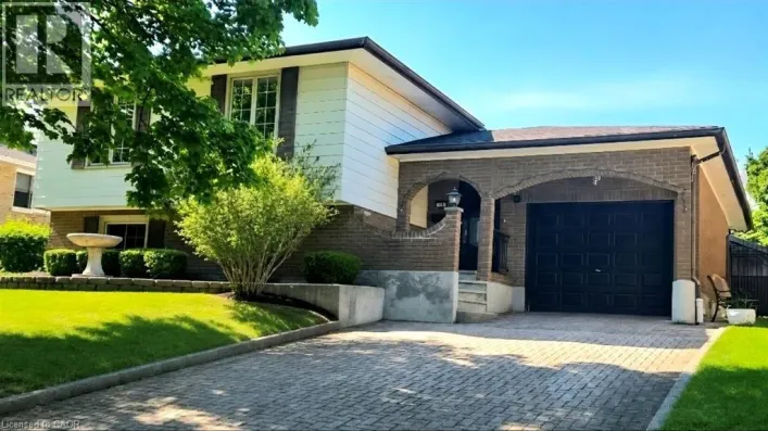 House for sale: 16 STEPHENS Court, Simcoe