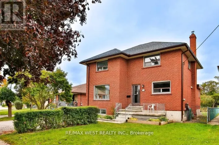 16 UPWOOD AVENUE, Toronto