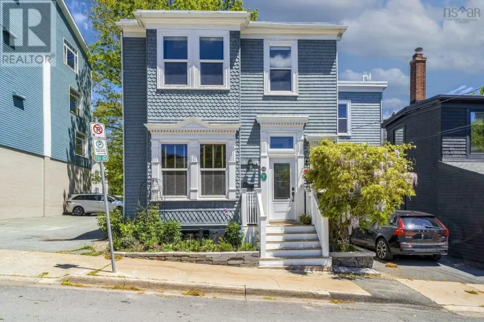 16 Victoria Road, Dartmouth