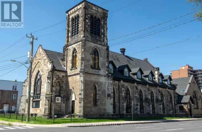 16 WEST AVENUE S, Hamilton