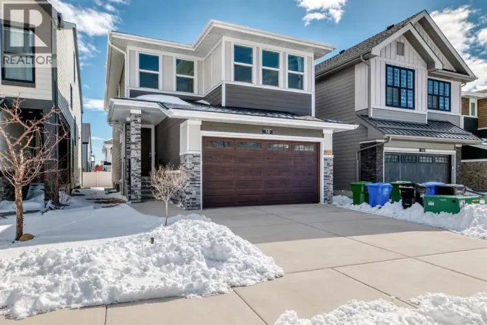 16 West Grove Link SW, Calgary