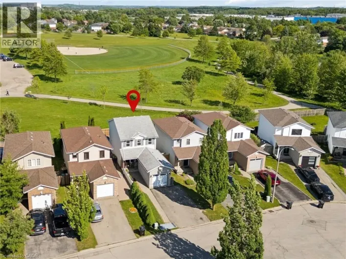 16 WHITE SANDS Court, Kitchener