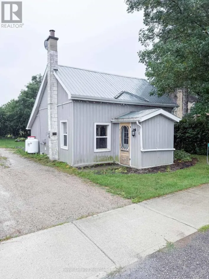 16 WHITECHURCH STREET, Huron-Kinloss