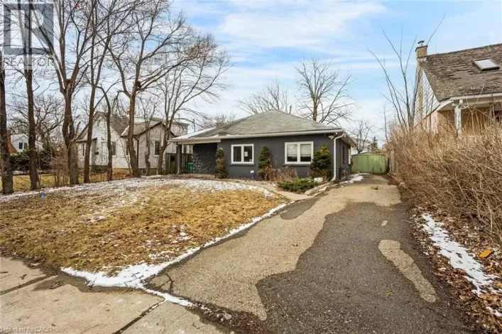 16 WOODWARD Avenue, Brampton