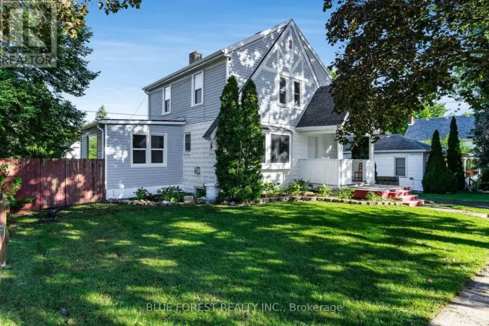16 YORK STREET E, Chatham-Kent