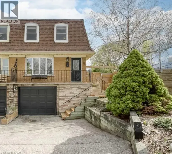 160 BRECKENRIDGE Drive Unit# Upper, Kitchener