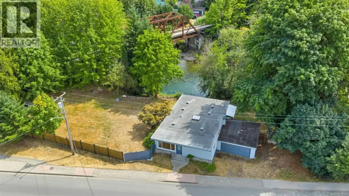 160 Cowichan Lake Rd, Lake Cowichan