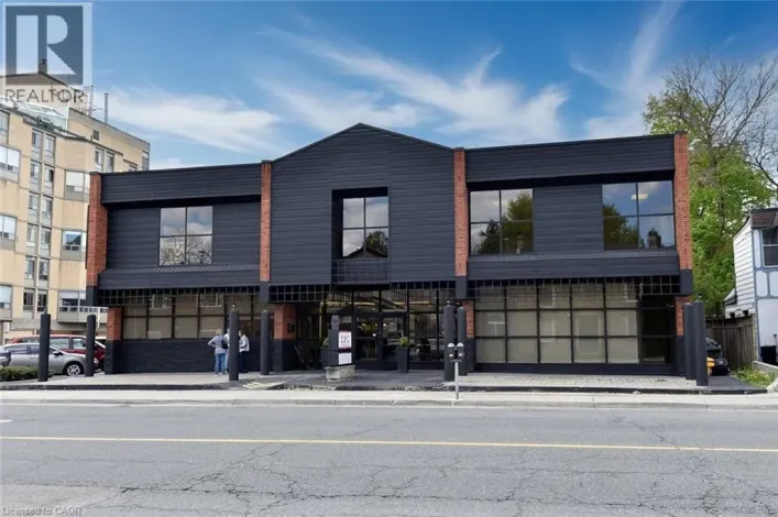 160 KING Street W, Dundas