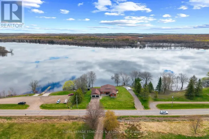 160 LACROIX BAY ROAD, Whitewater Region