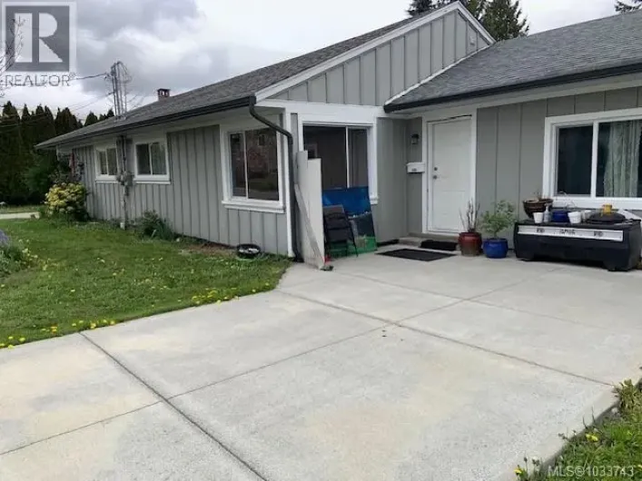 160 McKinstry Rd, Duncan