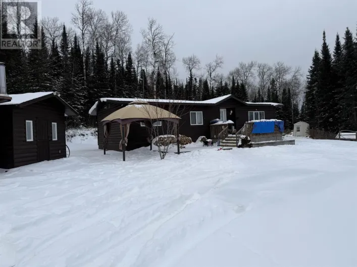160 Mokomon RD, Kakabeka Falls
