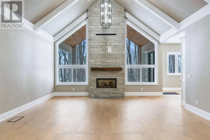 160 SUMCOT DRIVE, Trent Lakes