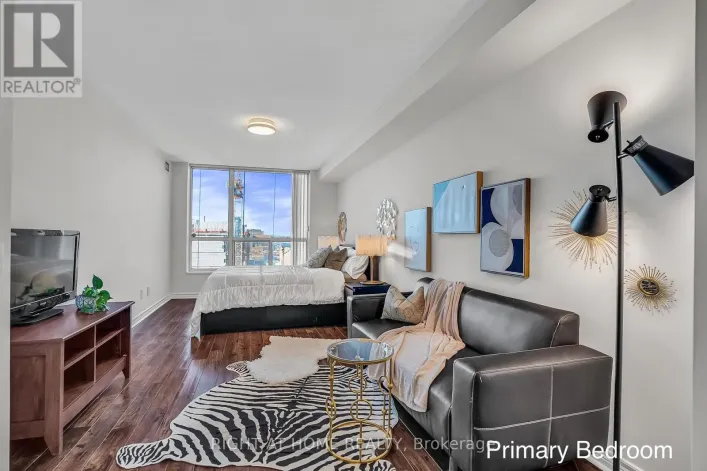 1601 - 152 ST. PATRICK STREET, Toronto