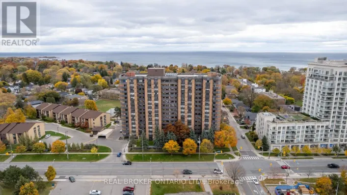 1601 - 3845 LAKE SHORE BOULEVARD W, Toronto