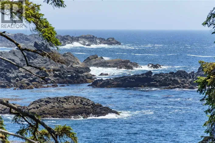 1601 596 Marine Dr, Ucluelet