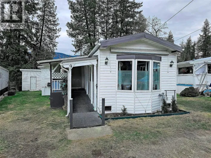 1601 COLUMBIA Avenue Unit# 9, Castlegar