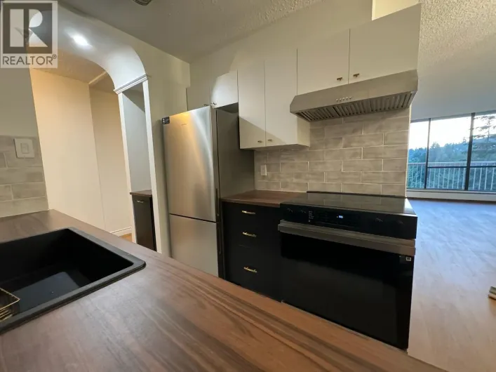 1602 2016 FULLERTON AVENUE, North Vancouver