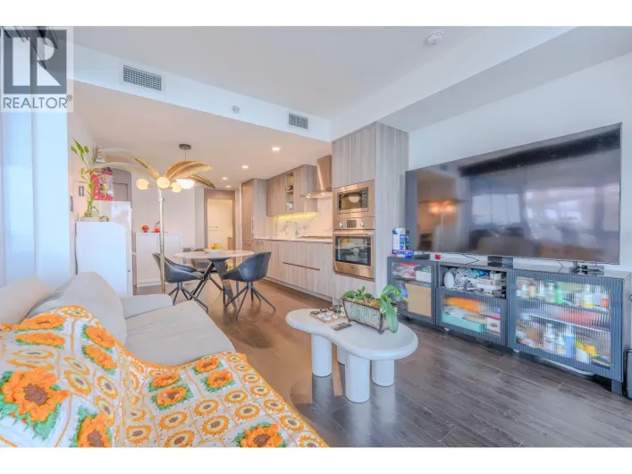 1602 4890 LOUGHEED HIGHWAY, Burnaby