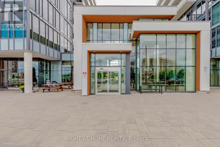 1603 - 9608 YONGE STREET, Richmond Hill
