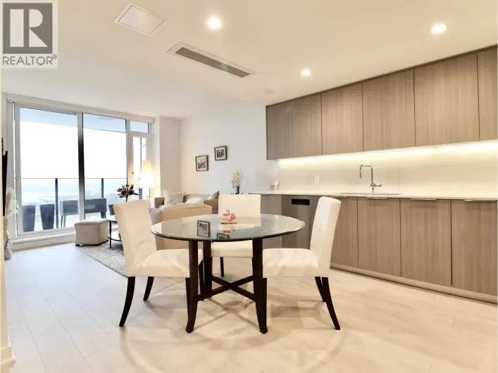 1604 1401 HUNTER STREET, North Vancouver