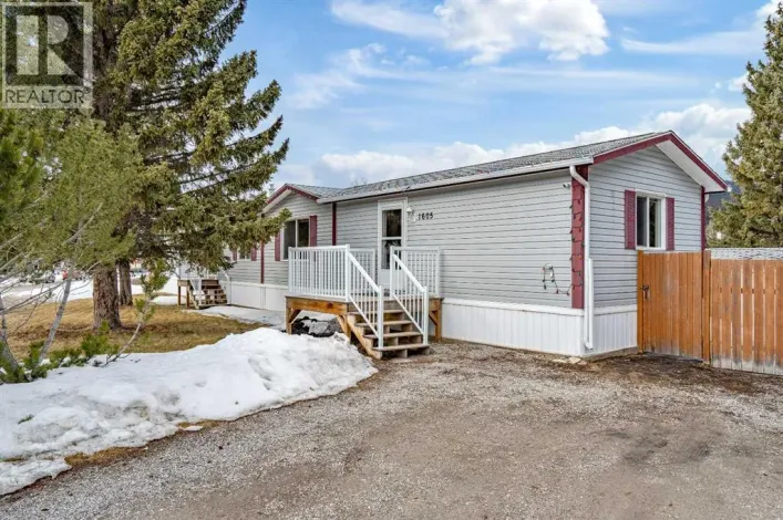 1605 129 Street, Blairmore