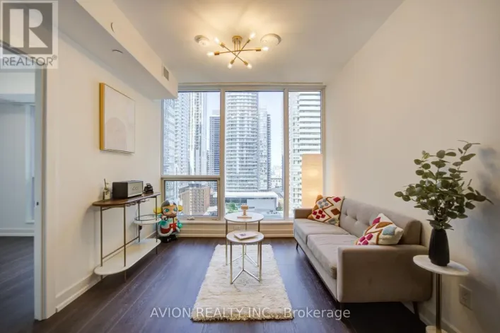 Apartment for sale: 1605 - 15 MERCER STREET, Toronto