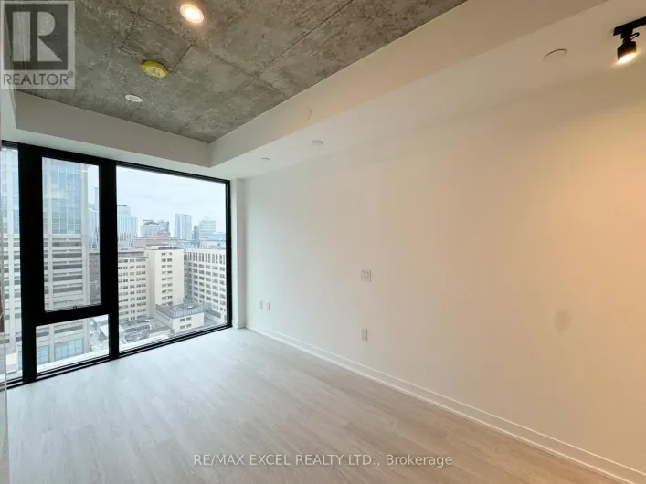 1605 - 195 MCCAUL STREET, Toronto