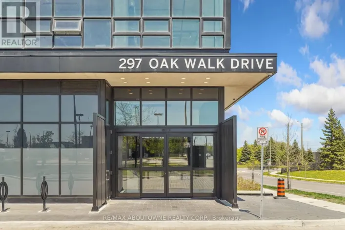 1605 - 297 OAK WALK DRIVE, Oakville