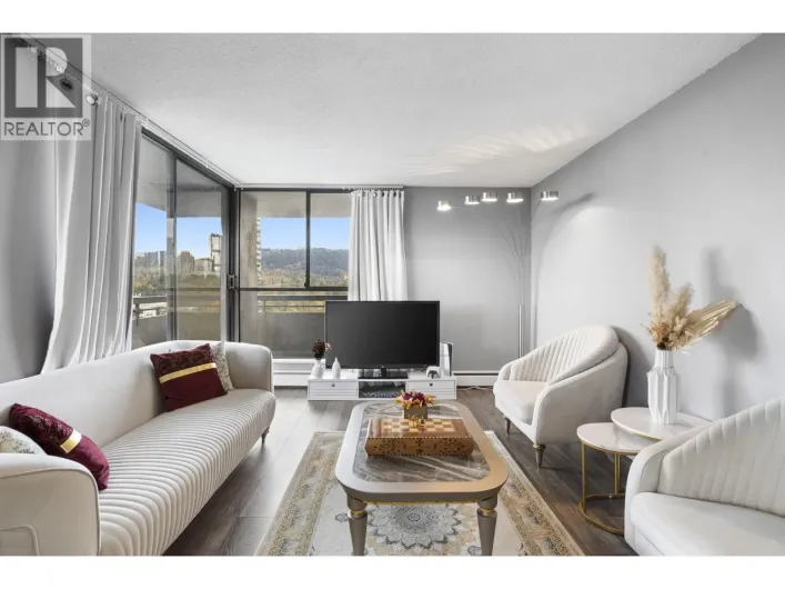 1605 3737 BARTLETT COURT, Burnaby