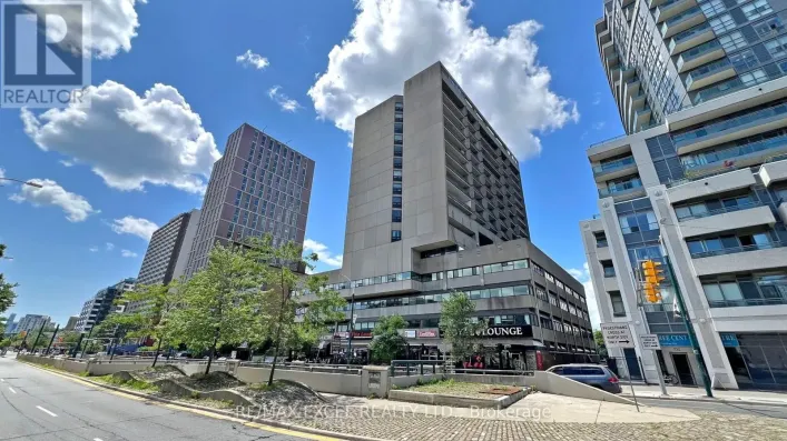 1605 - 720 SPADINA AVENUE, Toronto