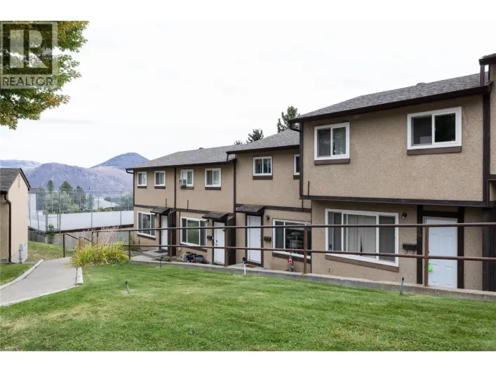 1605 Summit Drive Unit# 75, Kamloops