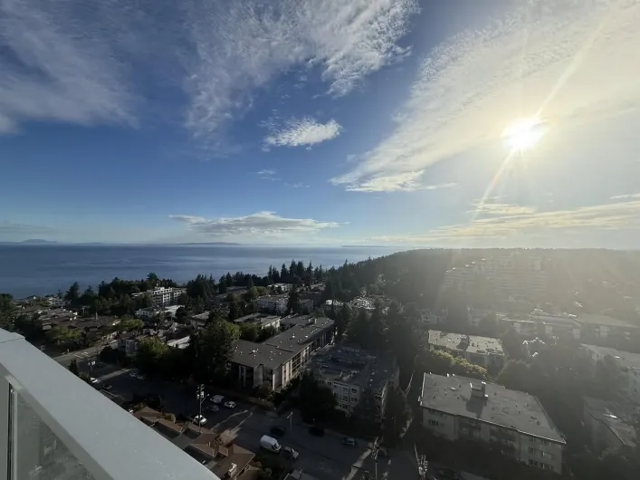 1606 1475 FOSTER STREET, White Rock