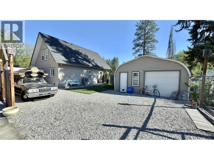 1606 33 Highway, Rock Creek