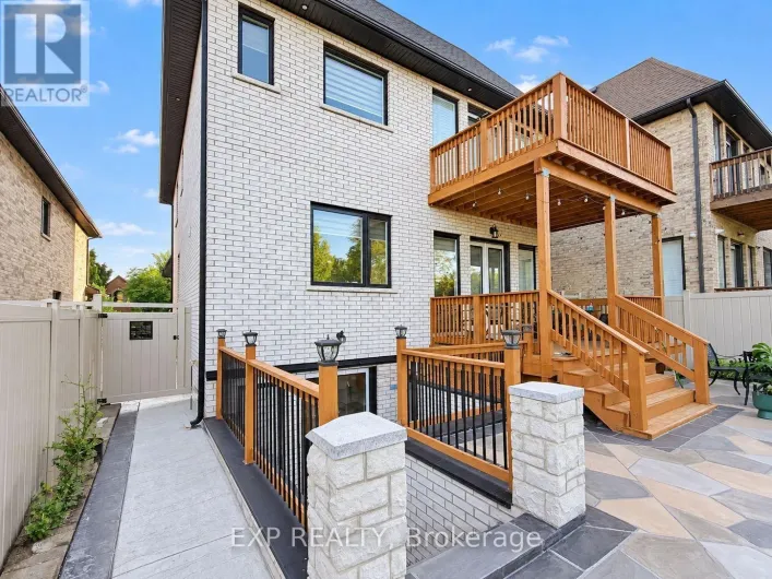 1606 SANDHURST CRESCENT, Pickering