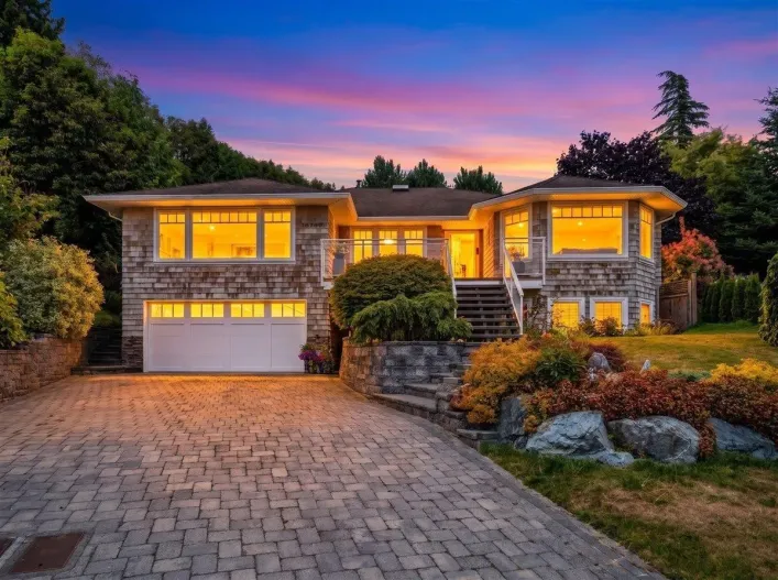 16063 8 AVENUE, Surrey