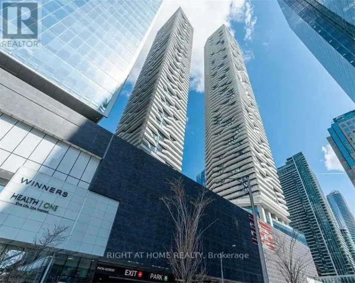 1607 - 88 HARBOUR STREET, Toronto
