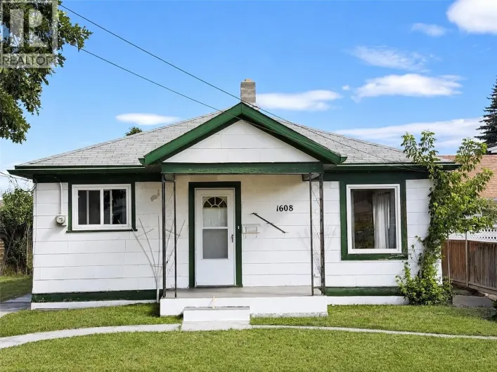 1608 4Th Street N, Cranbrook