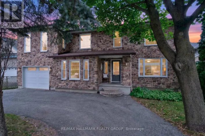 1608 PRINCE OF WALES DRIVE, Ottawa
