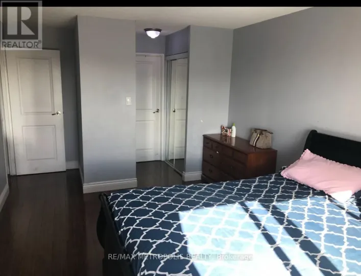 1609 - 21 MARKBROOK LANE, Toronto