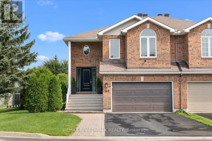 161 CASTLE GLEN CRESCENT, Ottawa