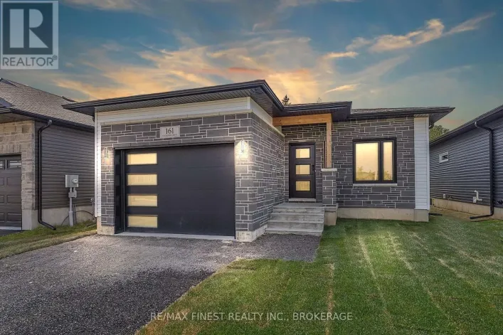 161 CREIGHTON DRIVE, Loyalist