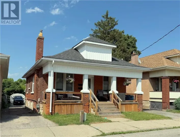 161 DUNDAS Street, Brantford