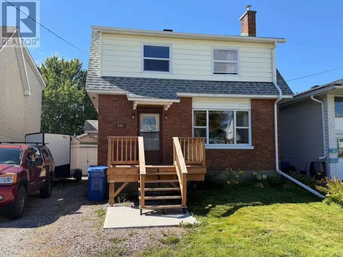 161 FIFTH AVENUE E, North Bay