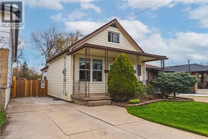 161 IVON Avenue, Hamilton