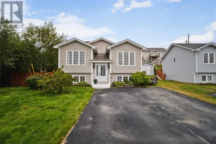 House for sale: 161 Lanark Drive, Paradise