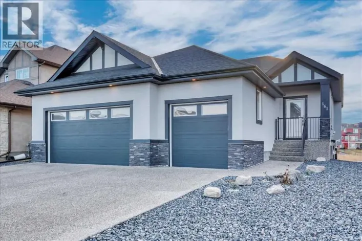 161 Muirfield Boulevard, Lyalta