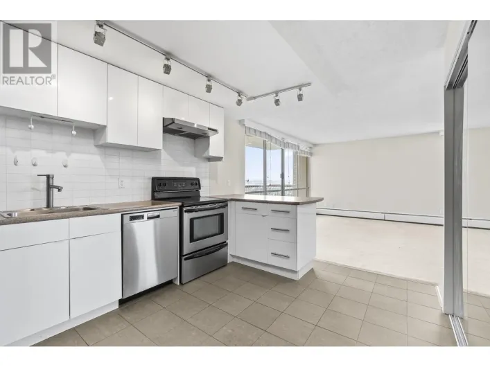 1610 2016 FULLERTON AVENUE, North Vancouver